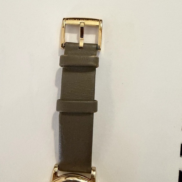 Marc Jacobs leather olive and gold face watch - used not working